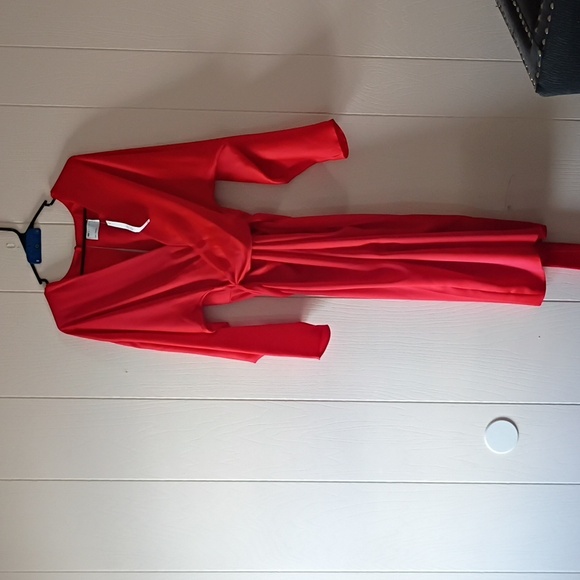 Asos Red satin batwing dress - Picture 6 of 6